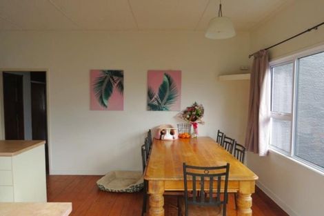 Photo of property in 33 Sackville Street, Fitzroy, New Plymouth, 4312