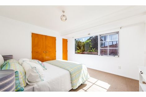 Photo of property in 31 John Davis Road, Mount Roskill, Auckland, 1041