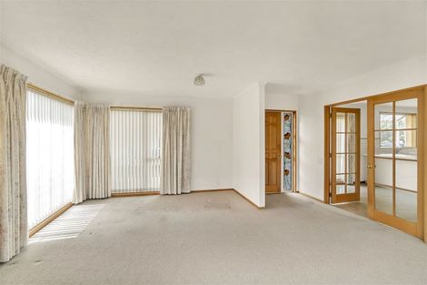 Photo of property in 1/9 Claverley Gardens, Avonhead, Christchurch, 8042