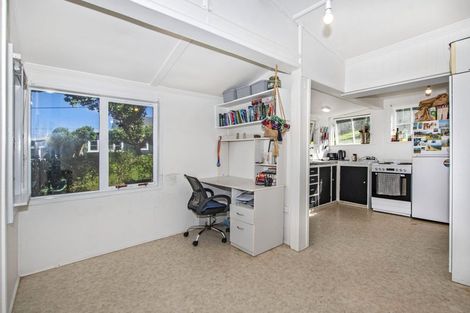 Photo of property in 53 Sea View Road, Baylys Beach, Dargaville, 0377