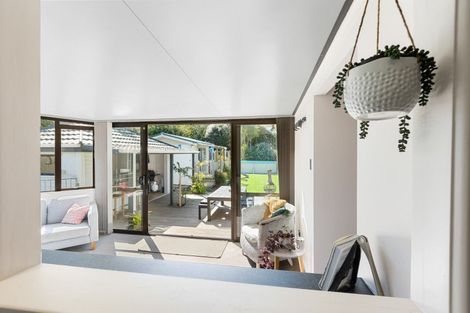 Photo of property in 123 Govett Avenue, Frankleigh Park, New Plymouth, 4310