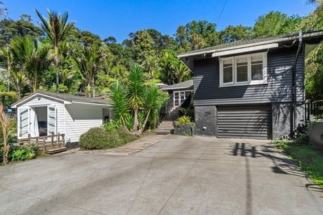 Photo of property in 31 Valley Road, Titirangi, Auckland, 0604