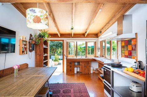 Photo of property in 21 Grove Road, Haumoana, 4102