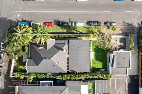 Photo of property in 215 Jervois Road, Herne Bay, Auckland, 1011