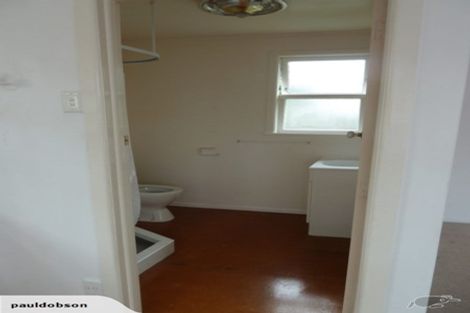 Photo of property in 15 Linwood Avenue, Forrest Hill, Auckland, 0620