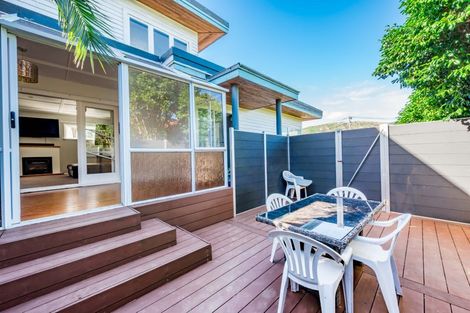 Photo of property in 3 Wairere Grove, Paraparaumu, 5032