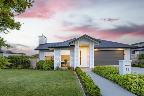 Photo of property in 11 Floyd Road, Riverhead, 0820