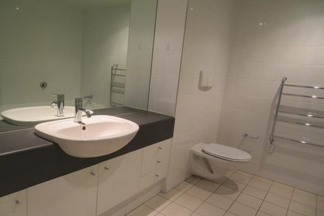 Photo of property in Sanctum Apartment, 10 Ebor Street, Te Aro, Wellington, 6011