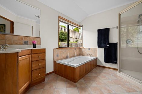 Photo of property in 12 Bayvista Close, Welcome Bay, Tauranga, 3112