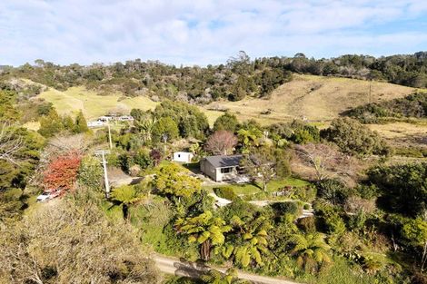 Photo of property in 33 Hiwarau Road, Kutarere, Opotiki, 3198