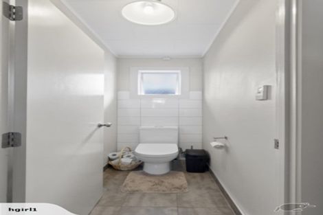 Photo of property in 230 Triangle Road, Massey, Auckland, 0614