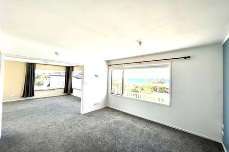 Photo of property in 15a Park Rise, Campbells Bay, Auckland, 0630