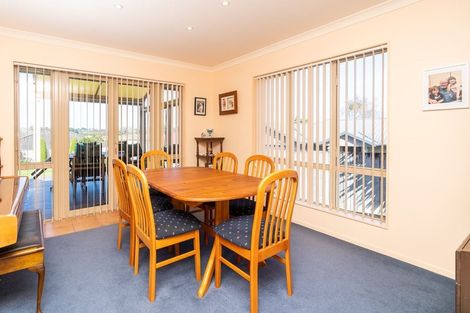 Photo of property in 25 Limousin Place, Grandview Heights, Hamilton, 3200