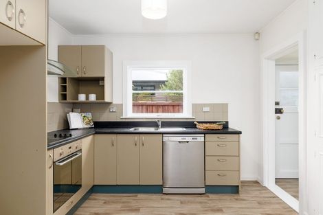 Photo of property in 74 Rowan Avenue, Aranui, Christchurch, 8061