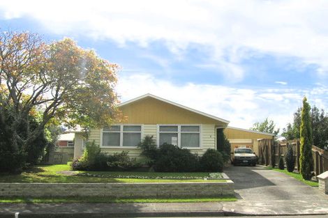 Photo of property in 9 Snell Grove, Clouston Park, Upper Hutt, 5018