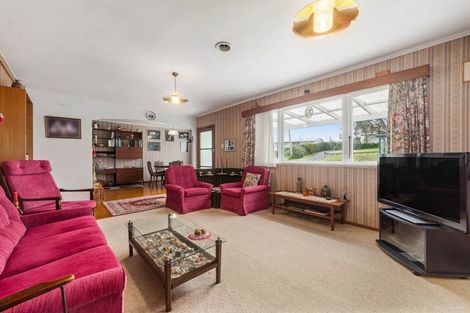 Photo of property in 8 Roberts Road, Glenfield, Auckland, 0629