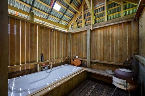 Photo of property in 17 Makura Road, Goose Bay, Kaikoura, 7374