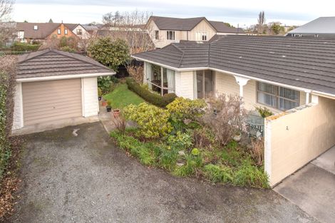 Photo of property in 2/2a Chilcombe Street, Ilam, Christchurch, 8041