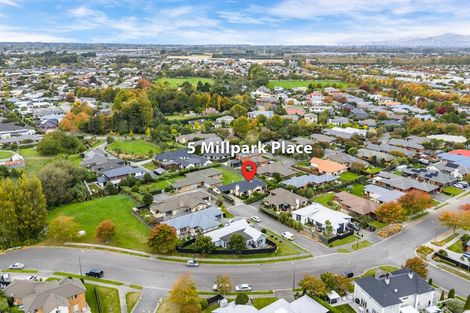 Photo of property in 5 Millpark Place, Northwood, Christchurch, 8051