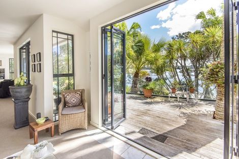 Photo of property in 15a Beresford Street, Bayswater, Auckland, 0622