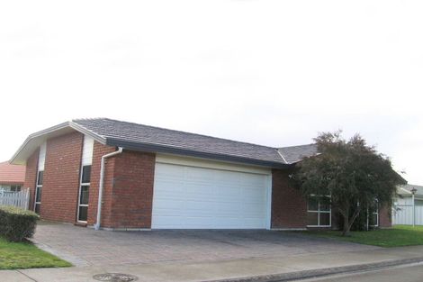 Photo of property in 6 Amanda Place, Mayfair, Hastings, 4122