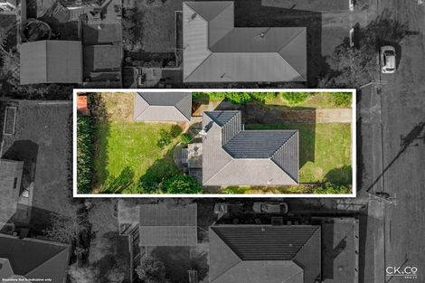 Photo of property in 5 Reid Road, Wainuiomata, Lower Hutt, 5014