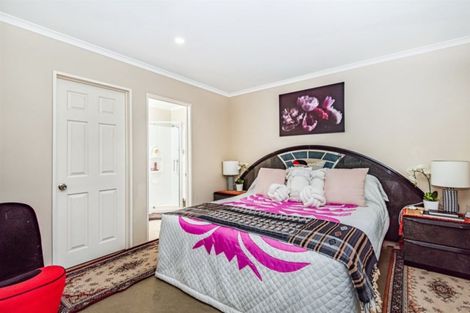 Photo of property in 235 Triangle Road, Massey, Auckland, 0614