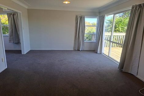 Photo of property in 100 Barrys Road, Glendene, Auckland, 0602