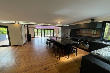 Photo of property in 20 Heathcote Road, Castor Bay, Auckland, 0620