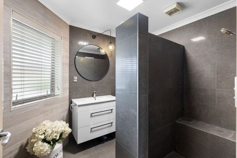 Photo of property in 21 Liberty Grove, Kelvin Grove, Palmerston North, 4414