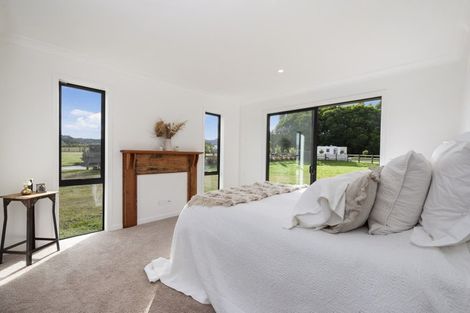 Photo of property in 12 Lancewood Way, Kinloch, Taupo, 3377