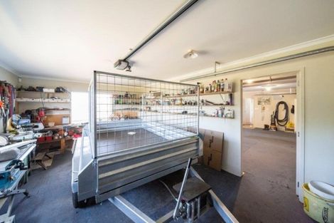 Photo of property in 303 Glover Road, Hawera, 4675