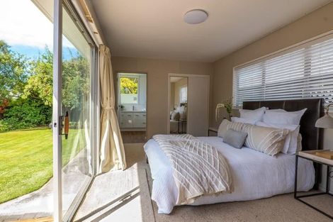 Photo of property in 8 Bard Street, Somerfield, Christchurch, 8024