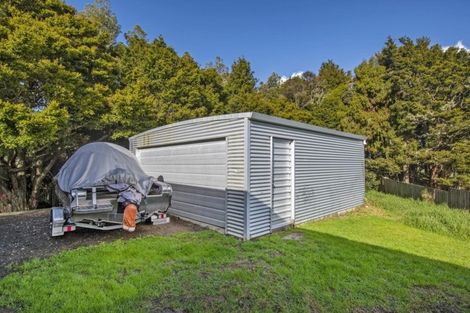 Photo of property in 429 Waikiekie Road North, Waiotira, 0193