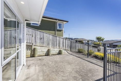 Photo of property in 9a Madeira Close, Whitby, Porirua, 5024