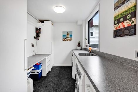 Photo of property in 208 Powderham Street, New Plymouth, 4310