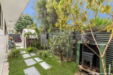 Photo of property in 2d Woodfield Avenue, Roslyn, Palmerston North, 4414