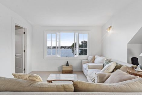 Photo of property in 73 Norwood Road, Bayswater, Auckland, 0622