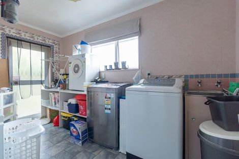 Photo of property in 1 Dresdan Court, Hokowhitu, Palmerston North, 4410