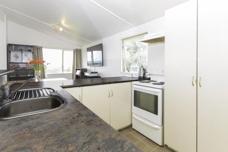 Photo of property in 21 Denarius Lane, Glendene, Auckland, 0602