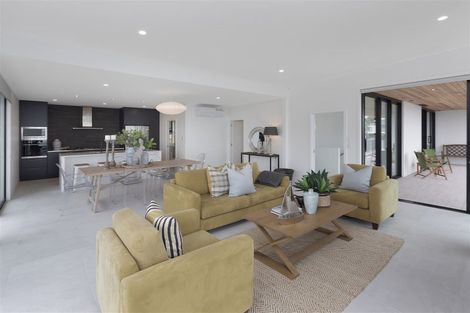 Photo of property in 73 Moncks Spur Road, Redcliffs, Christchurch, 8081