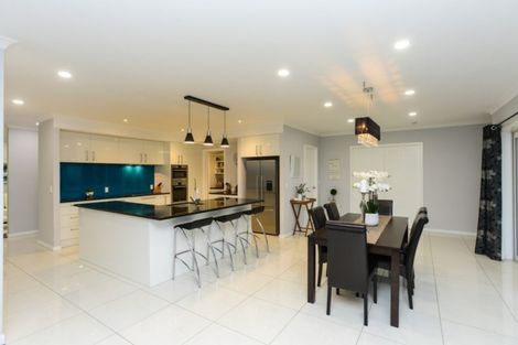 Photo of property in 14 Percy Berry Place, Havelock North, 4130