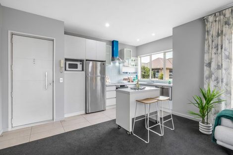 Photo of property in 2/400 Innes Road, Mairehau, Christchurch, 8052