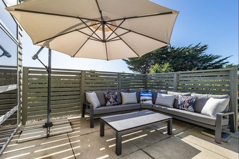 Photo of property in 31-33 Taonui Street, Waitarere Beach, Levin, 5510