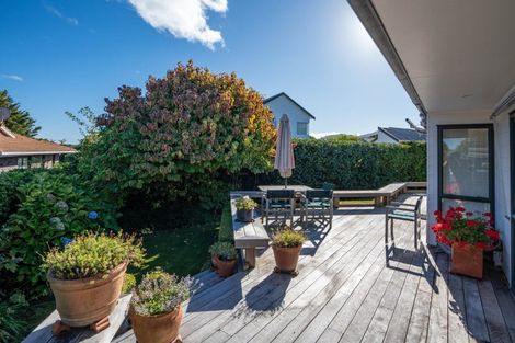 Photo of property in 10 Haines Grove, Rainbow Point, Taupo, 3330