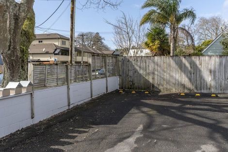 Photo of property in 2/7 Opoia Road, Hamilton East, Hamilton, 3216