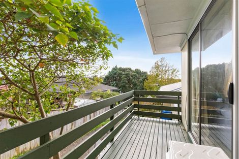 Photo of property in 2/98 Velma Road, Hillcrest, Auckland, 0627