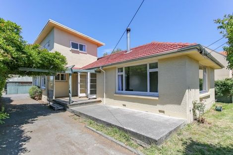 Photo of property in 116 Avonhead Road, Avonhead, Christchurch, 8042