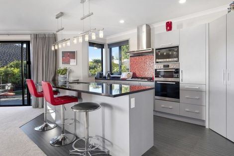 Photo of property in 26 Broadwater Close, Pyes Pa, Tauranga, 3112