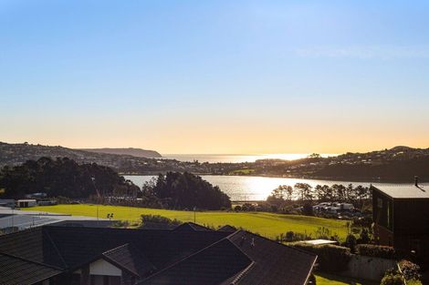 Photo of property in 15 Glenorchy Way, Aotea, Porirua, 5024